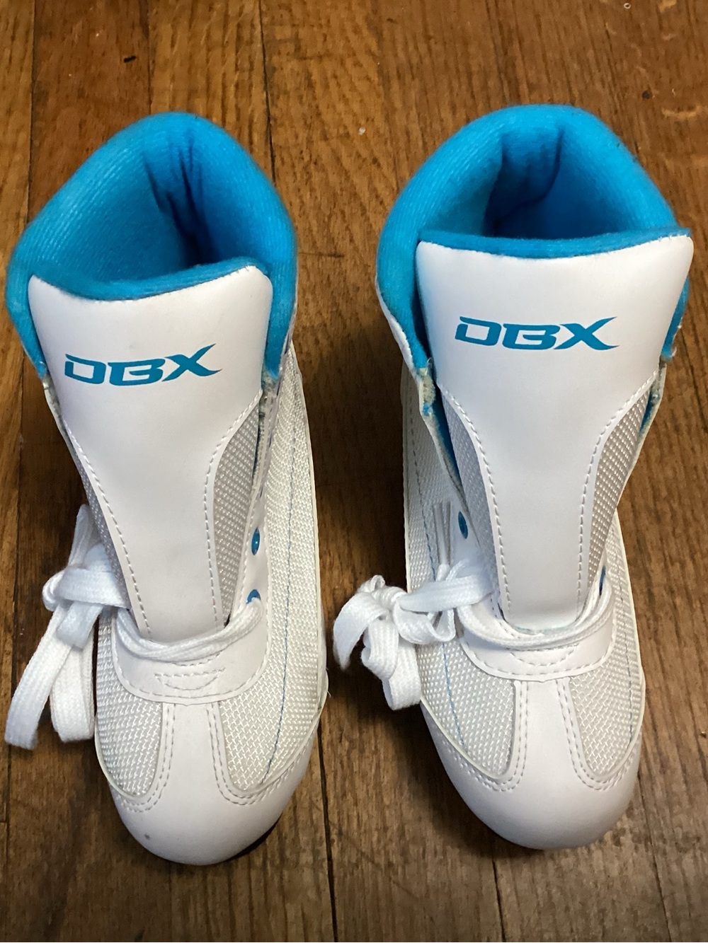 DBX Kids White and Turquoise High-Top Ice Skates size 13K